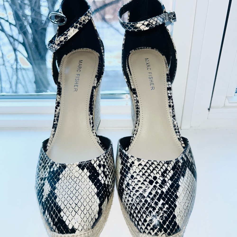 An Actual Cute Snake In The Grass! Marc Fisher Tall Wedge Closed Toe Sandals